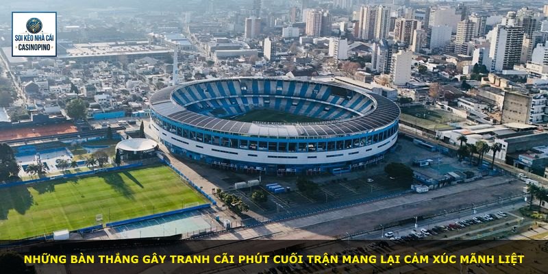 Những bàn thắng gây tranh cãi phút cuối trận mang lại cảm xúc mãnh liệt